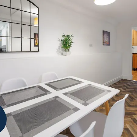 Flatzy - Modern Apartment Close To Football Stadiums Liverpool Exterior photo